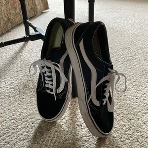 In good condition, black/white Vans old skool sneakers